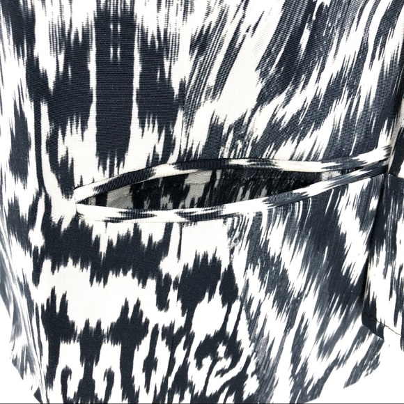 Lafayette 148 New York Black & White Cropped Blazer - Picture 6 of 10